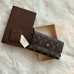 Louis Vuitton wallet (brand new)